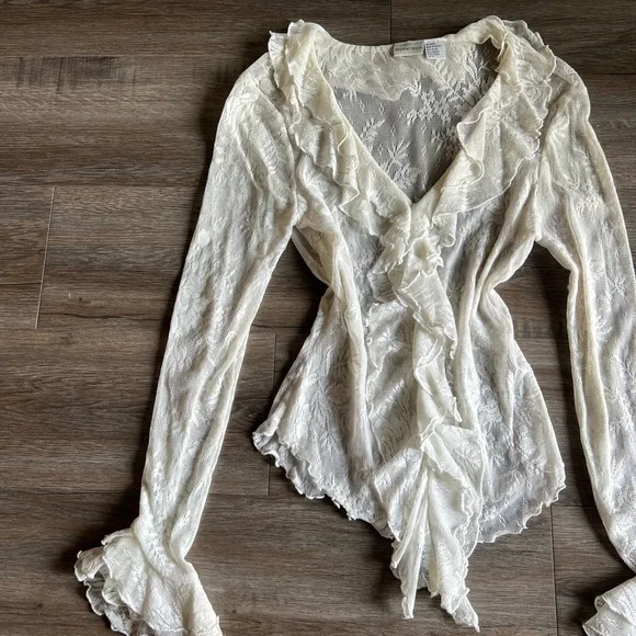 Newport News Cream Lace Ruffle Blouse - Picture 2 of 8